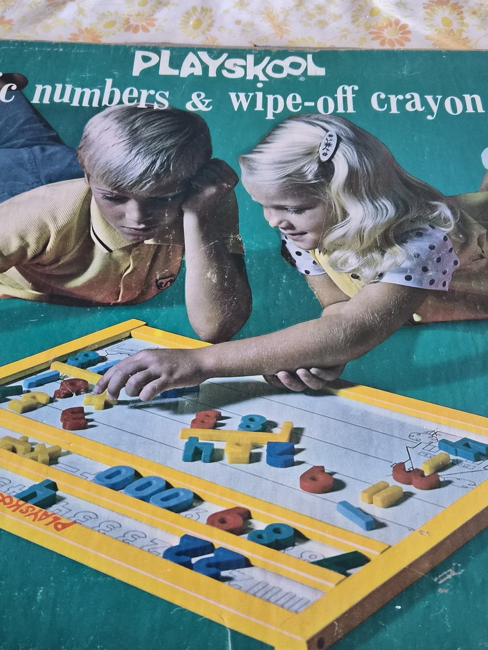 Kids Numbers & Wipe-Off Crayons - Yellow Frame, Multicolor Pieces